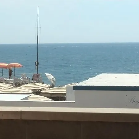 Lo Scoglietto A 20 Mt Dal Mare Con Grande Terrazza Privata Apartament