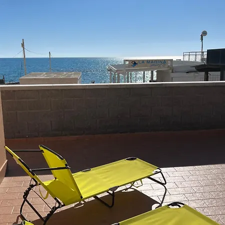 Lo Scoglietto A 20 Mt Dal Mare Con Grande Terrazza Privata *